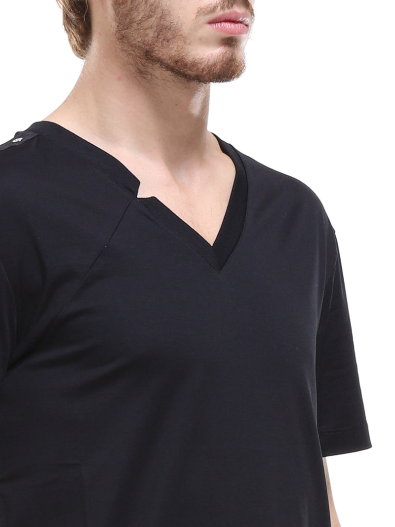 LES HOMMES T-SHIRT COLLO A V  CON BORCHIE