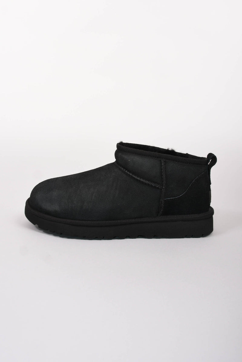 UGG stivali modello classic ultra mini II