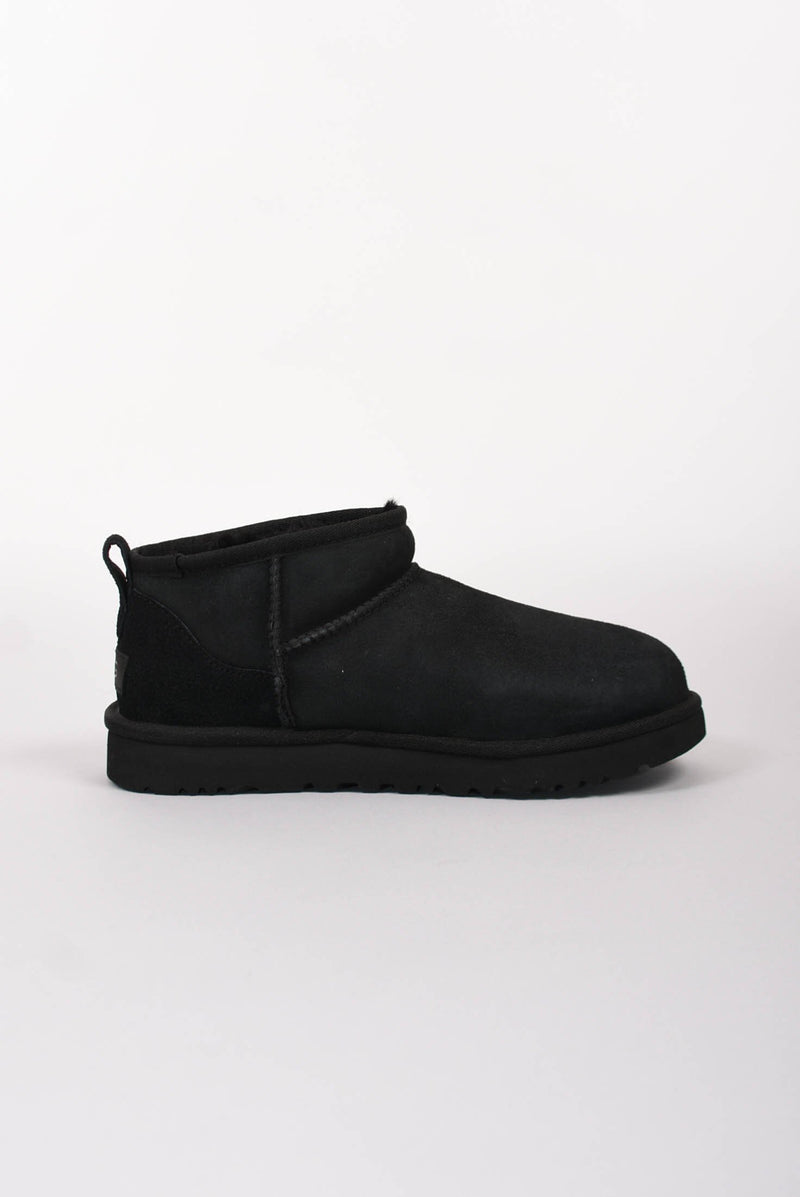 UGG stivali modello classic ultra mini II