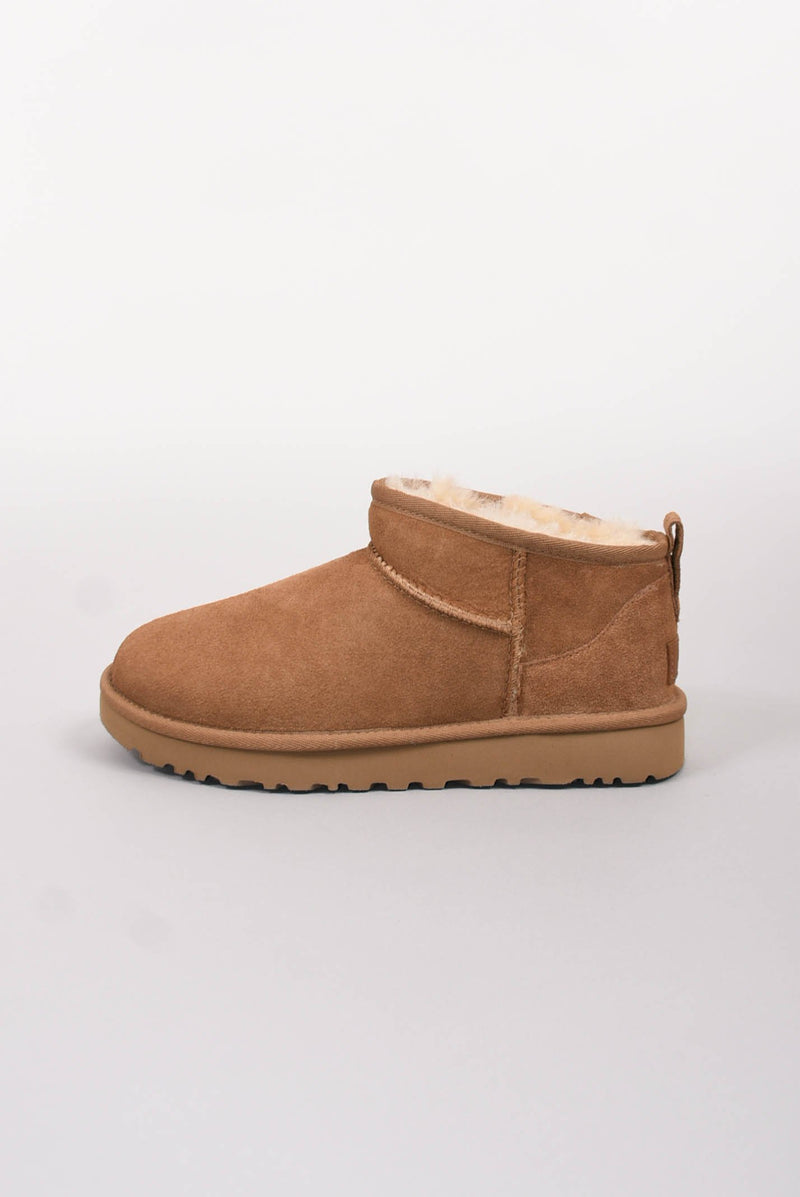 UGG stivali modello classic ultra mini II