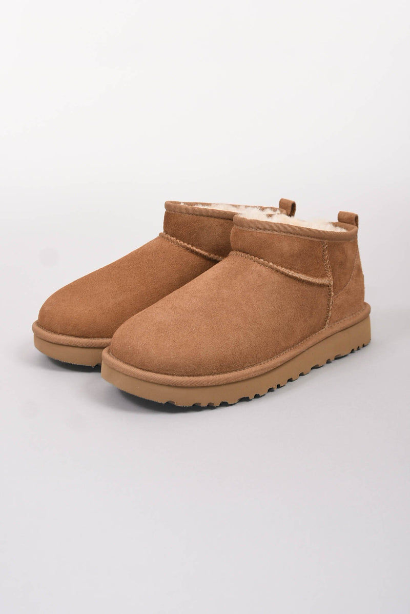 UGG stivali modello classic ultra mini II