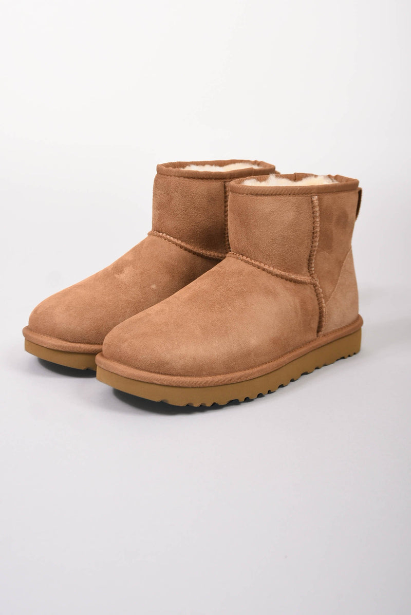 UGG stivali modello classic mini II