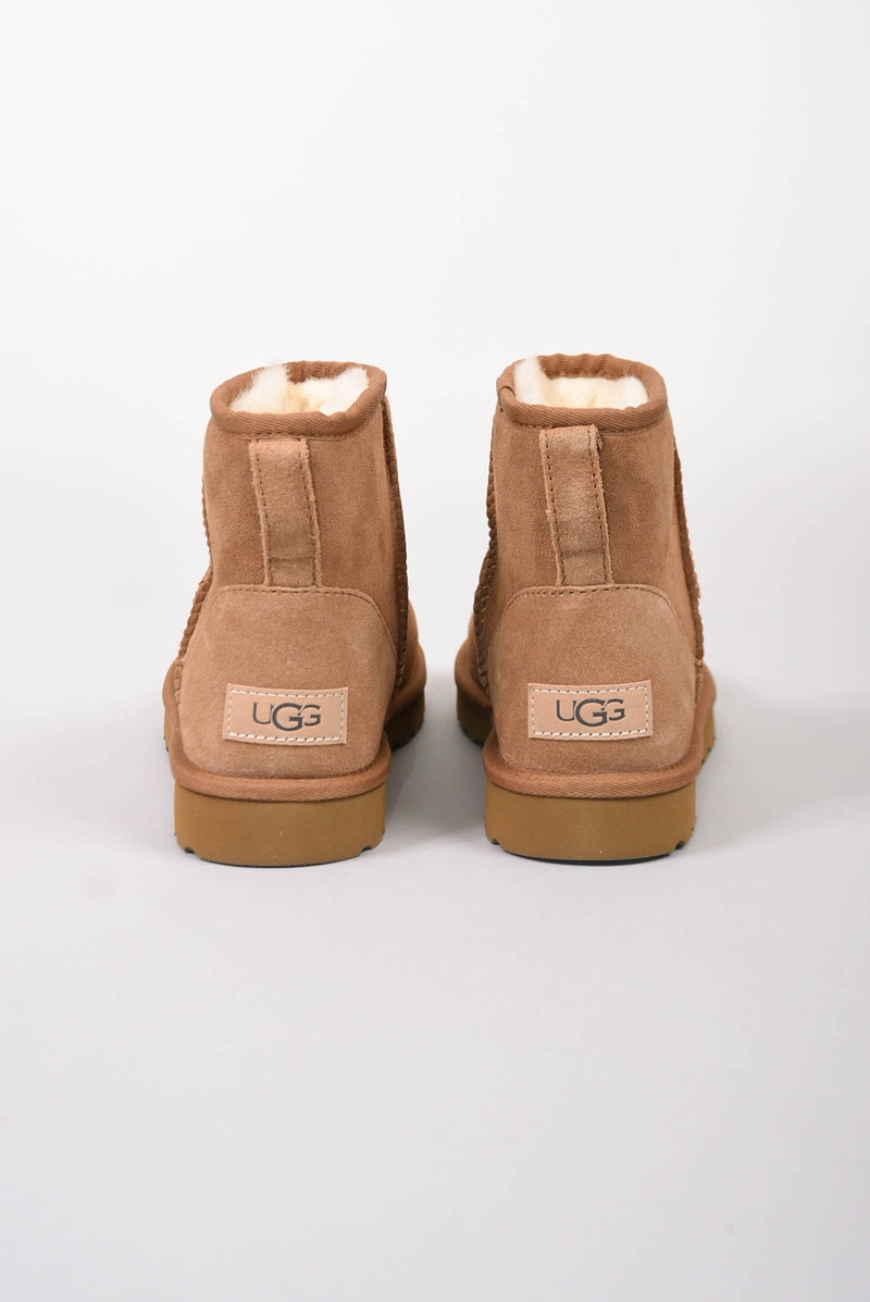 UGG stivali modello classic mini II