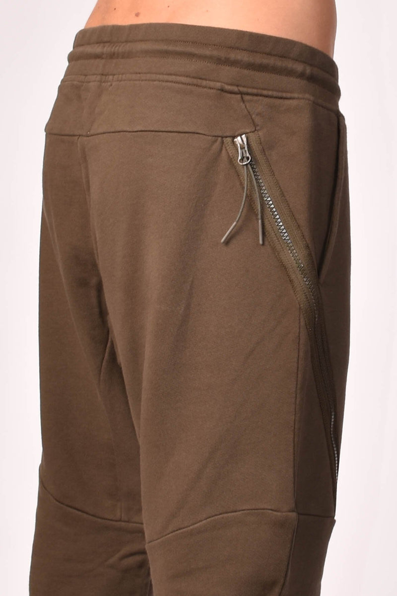 C.P. COMPANY PANTALONI IN FELPA DIAGONAL RAISED FLEECE ZIP POCKET