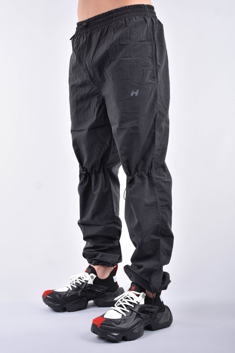 HUGE UNDERGROUND Pantaloni jogger ultralight