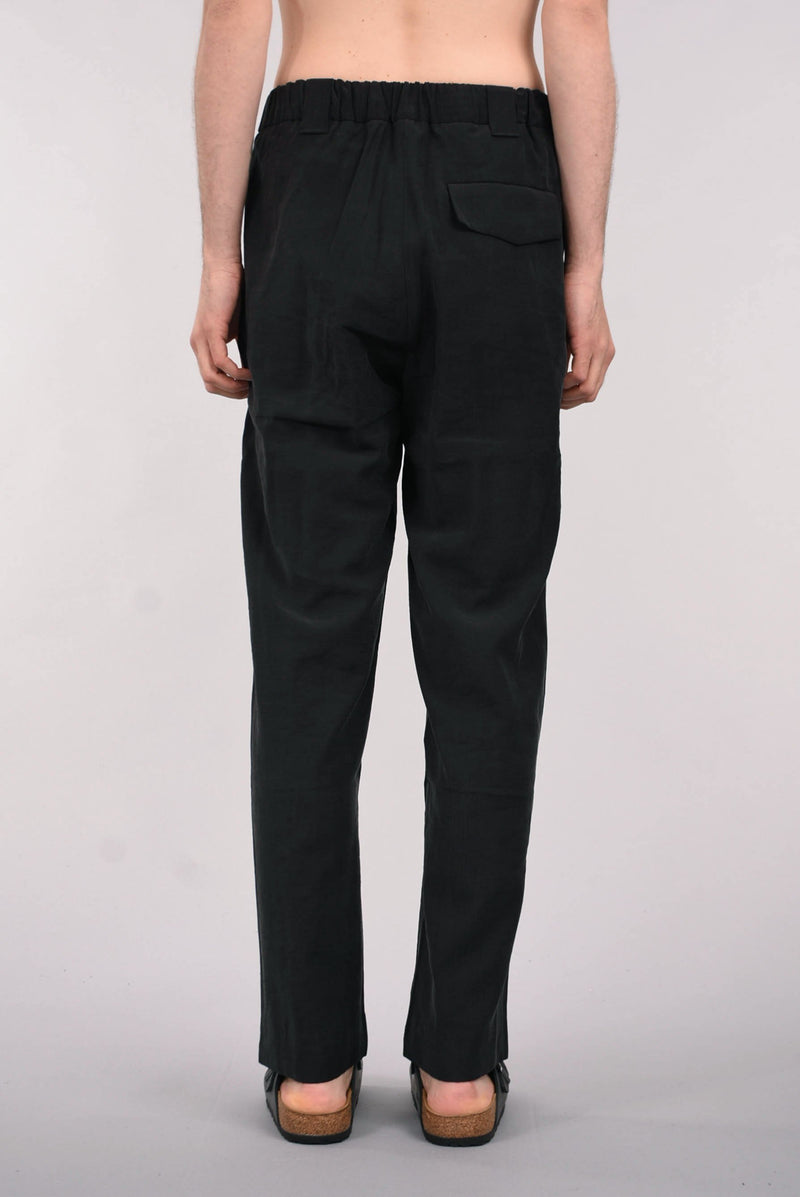 MOUTY Pantaloni jogger con pinces in viscosa